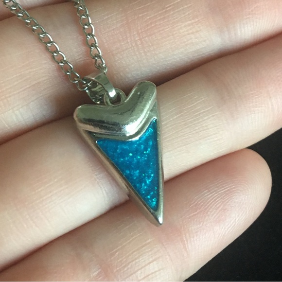 Imitation Blue Opal Sharktooth Shape Pendant Necklace - Picture 2 of 6